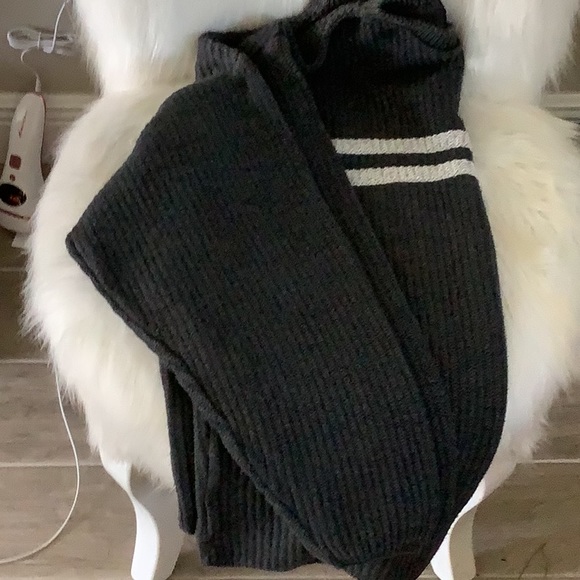 Peconic Bay Traders long sleeve sweater - Picture 2 of 2